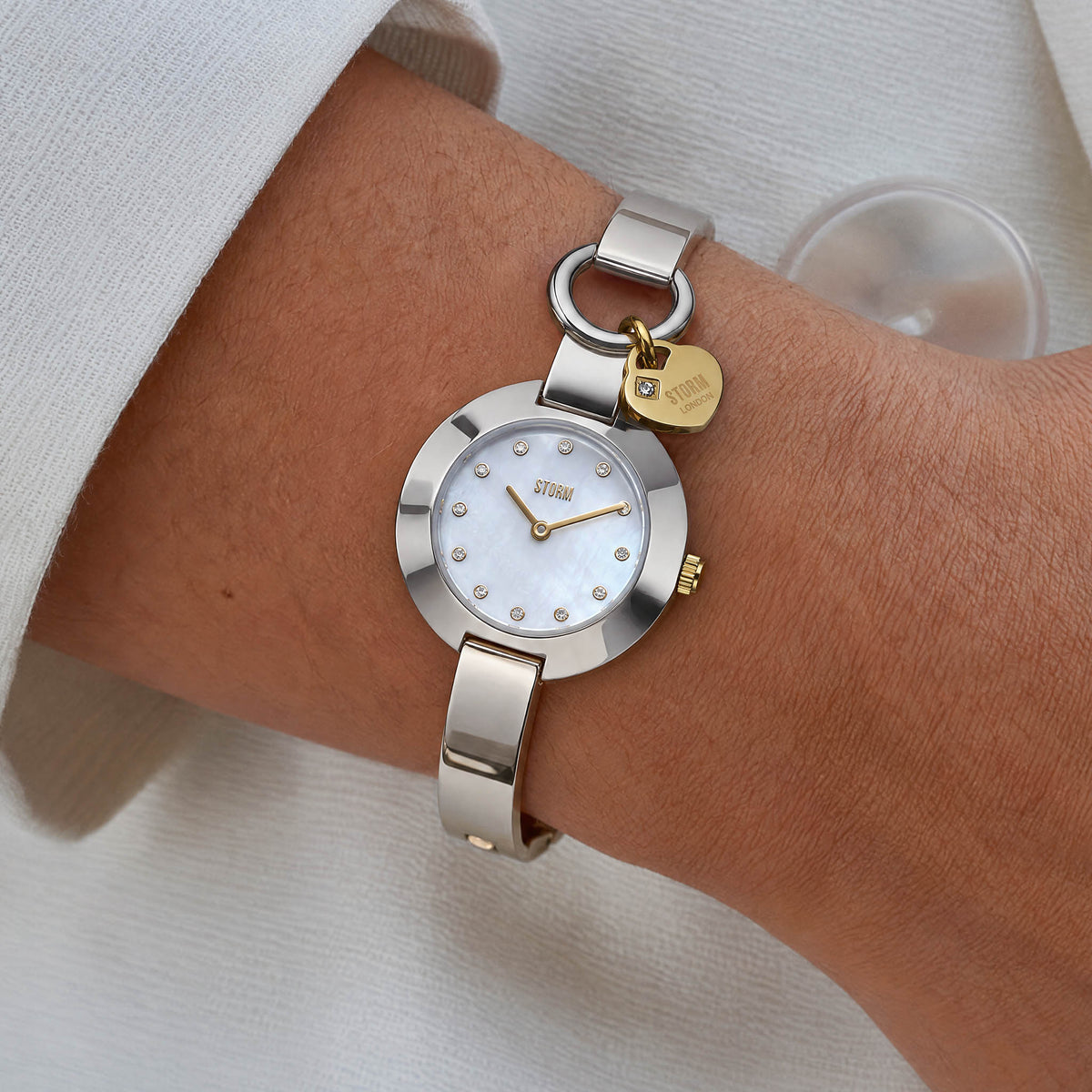 STORMELE WHITE WRIST VIEW 3