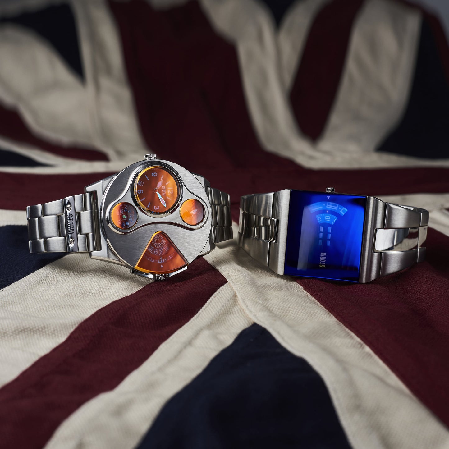 V2 NAVIGATOR LAZER RED WATCH BRITISH BRAND