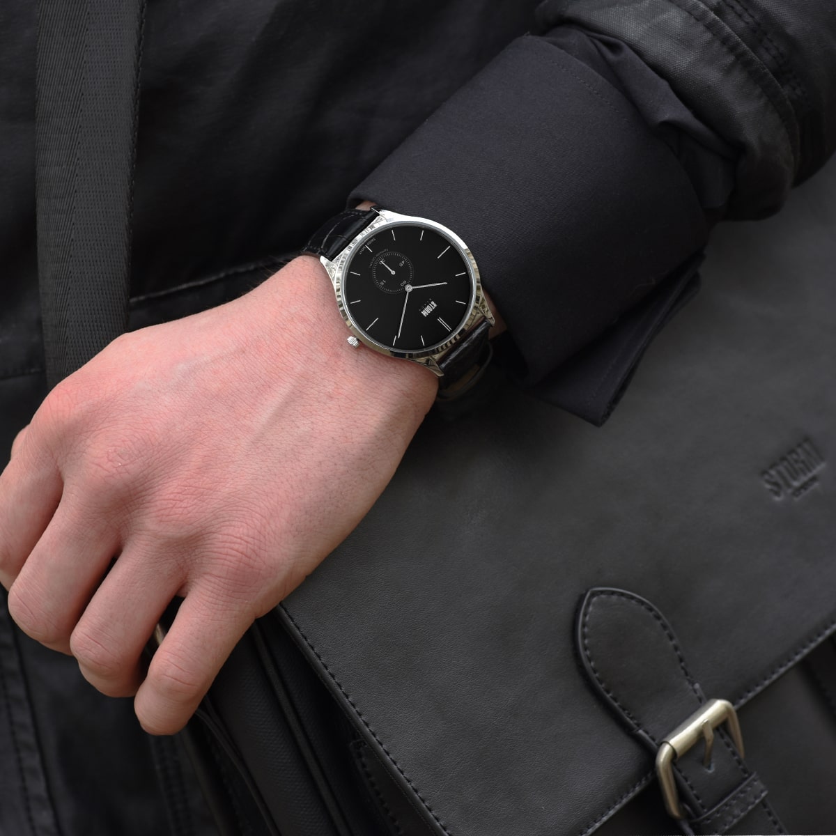 BLACK TRIGMA BLACK WRIST 2