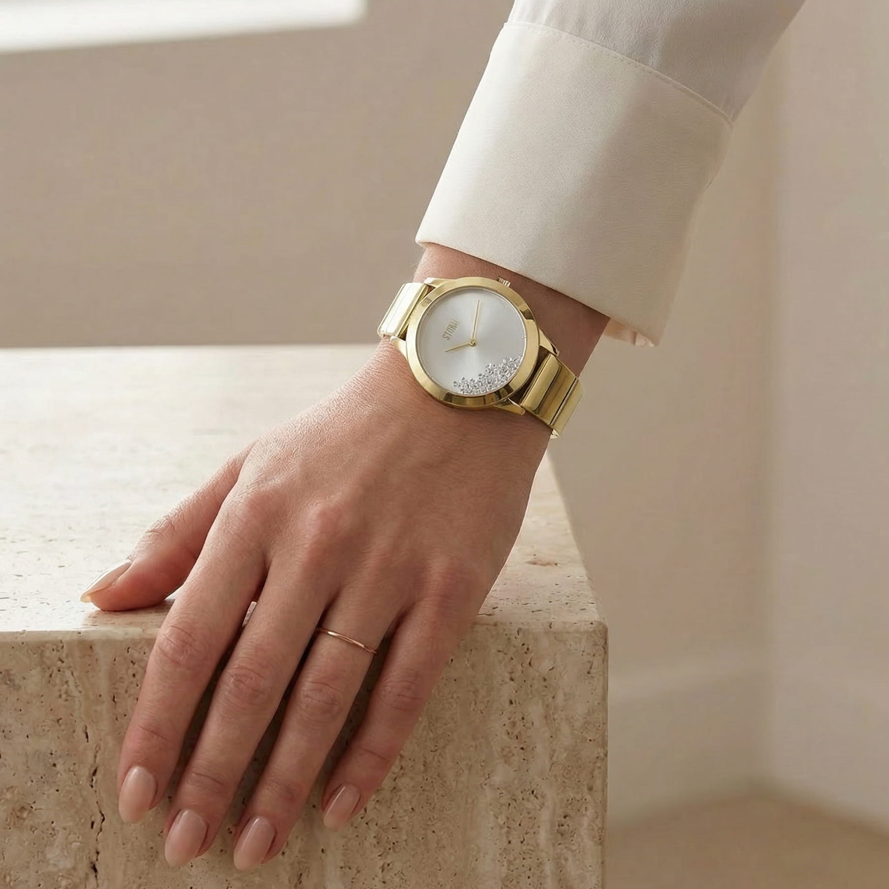 CALYSTIA GOLD WRIST