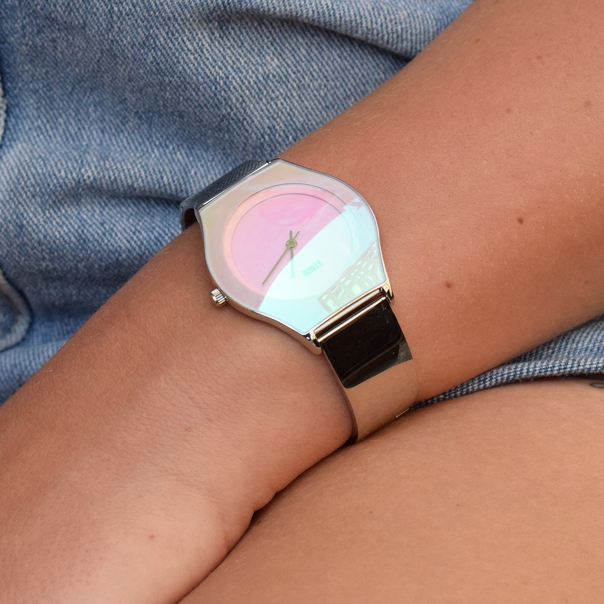 MINI ACTIVON V2 LAZER PINK WRIST 1