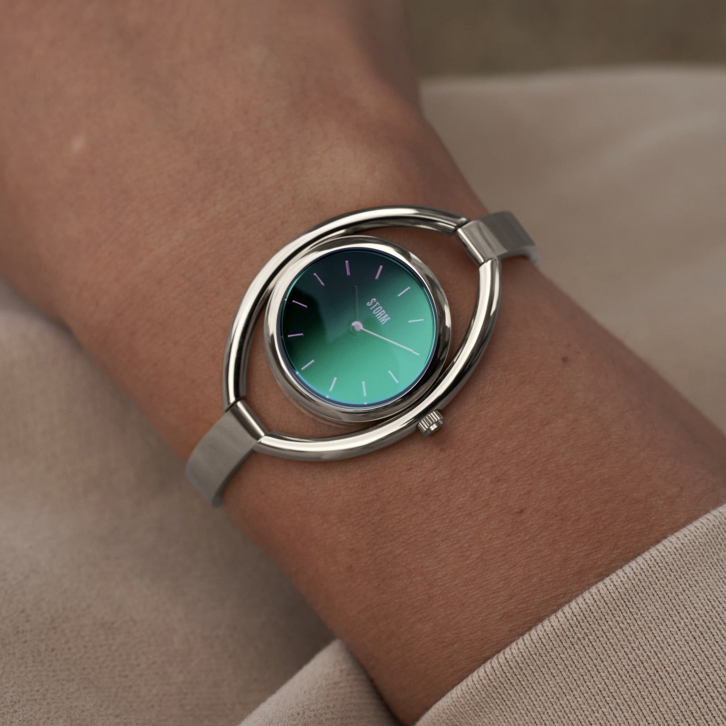 STORM ORLENA LAZER GREEN WRIST 2