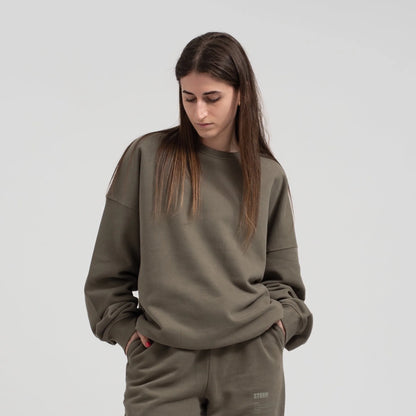 ESSENTIAL SWEATSHIRT OLIVE