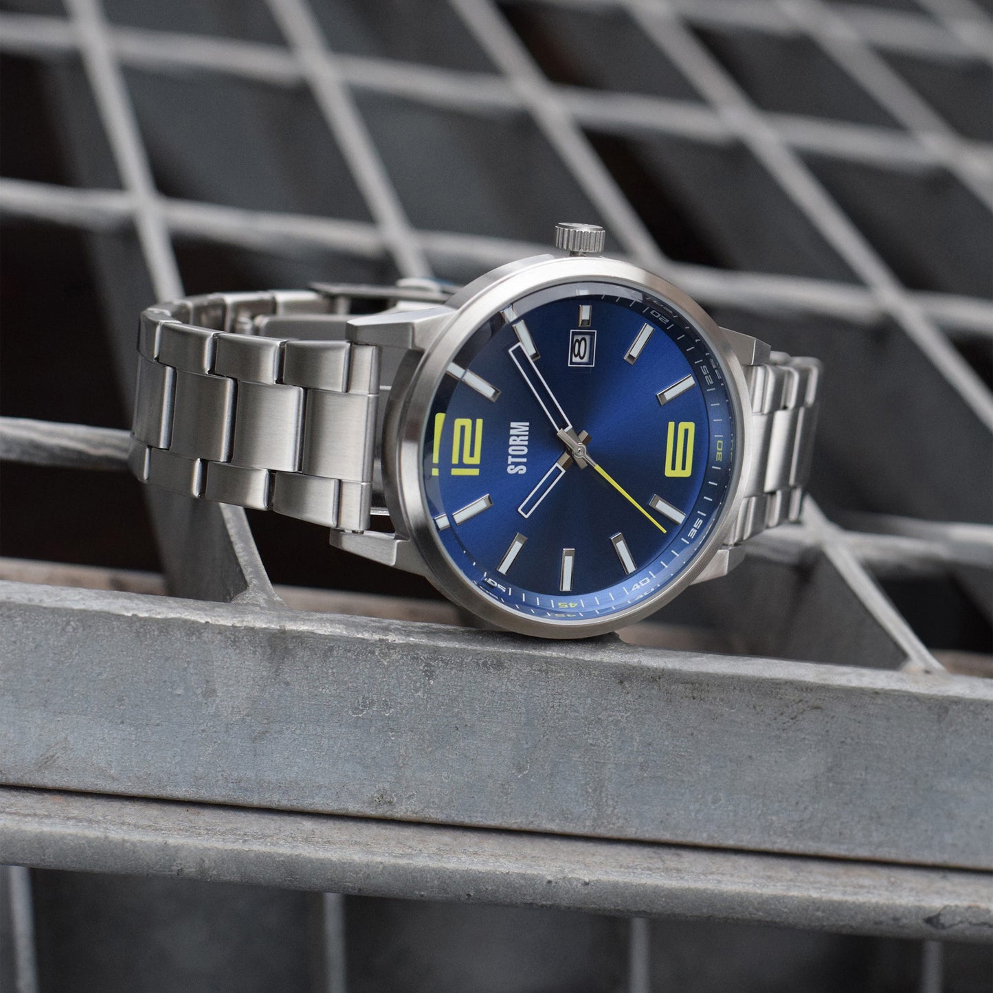 STORM KOSHI BLUE WATCH STREET VIEW