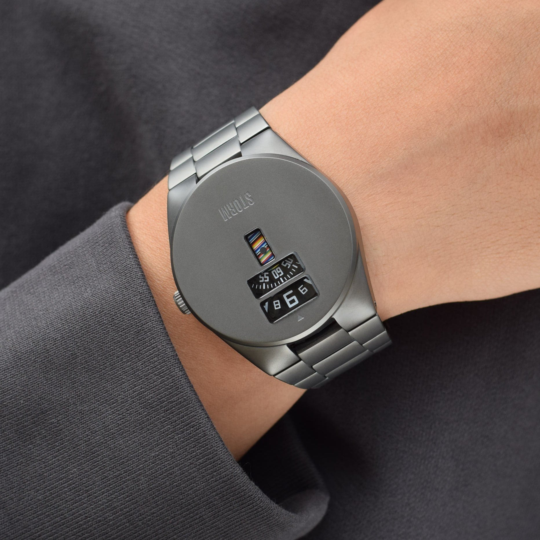 STORM OSTON IP MATT GREY WRIST 1