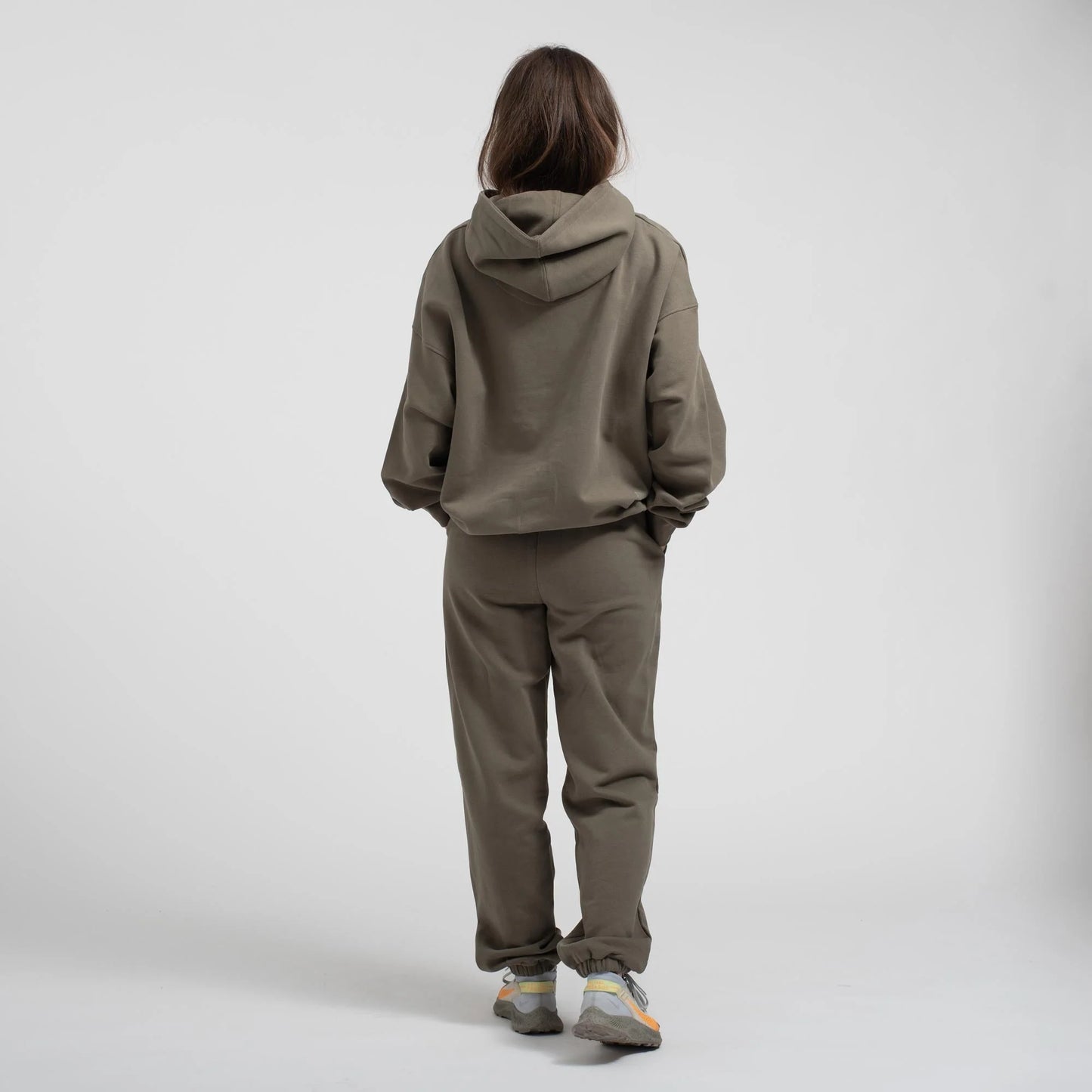 EVERYDAY SWEATPANTS OLIVE