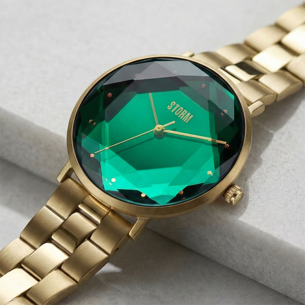 BOLD SOPHISTICATION - MEDIA