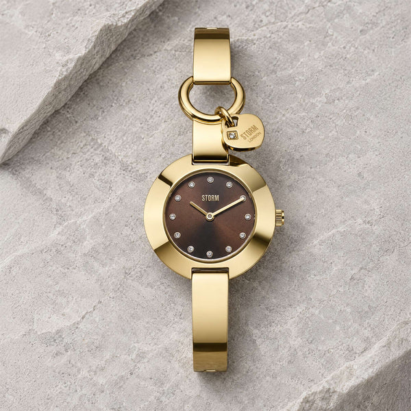 CONTEMPORARY ELEGANCE - MEDIA