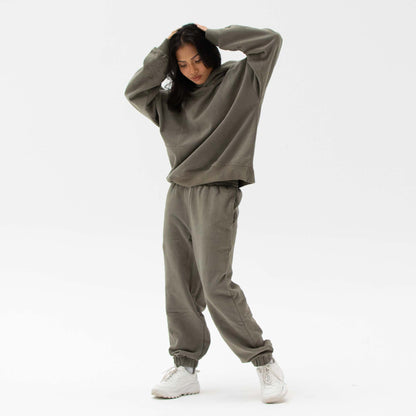 ESSENTIAL SWEATPANTS OLIVE